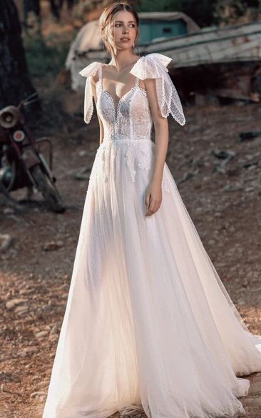 Boho Bow strapped Plunged Lace A-line Tulle Vintage Wedding Dress with Sweep Train