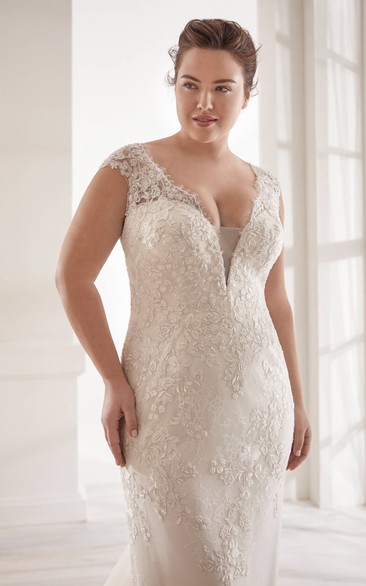 Plunging Detachable  Lace Wedding Dress With V-neck Elegant Plus Size Cap Sleeve