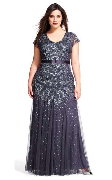 V-Neck Long Short-Sleeve Pleated Tulle&Sequins Plus Size Bridesmaid Dress