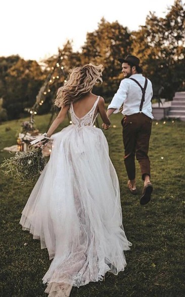 Plunged Sleeveless Sexy Empire A-line Chiffon Tulle Applique Wedding Dress