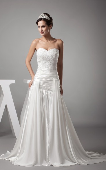 Sweetheart Sheath Ruched Appliques and Dress With Pleats