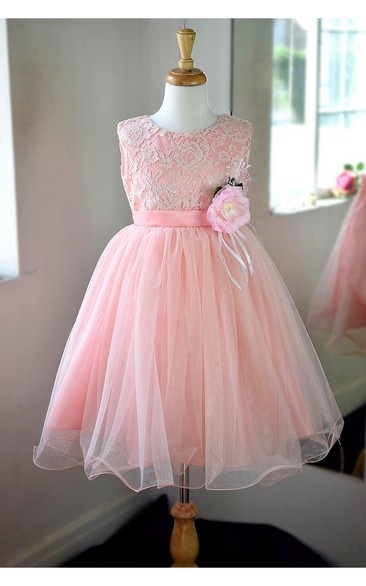 Scoop Neck Sleeveless Pleated Ankle Length Tulle Dress With Flower Sash