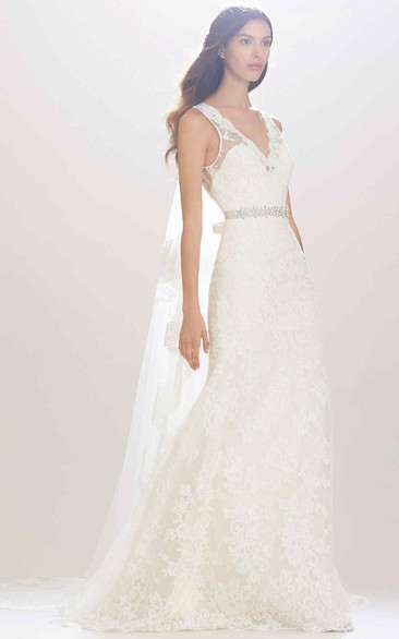 Sheath Sleeveless Appliqued V-Neck Lace Wedding Dress With Waist Jewellery And Bow