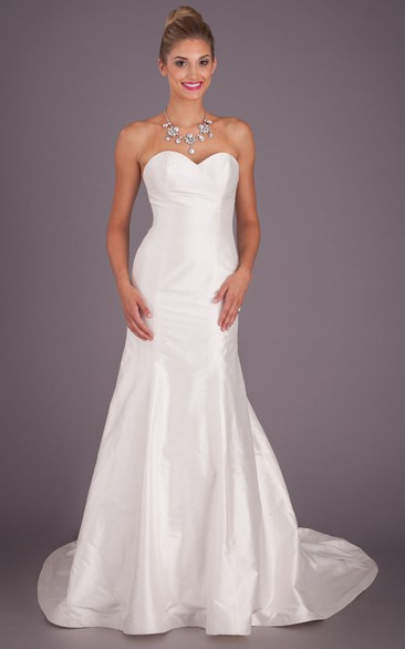 Long Sweetheart Satin Wedding Dress With Brush Train