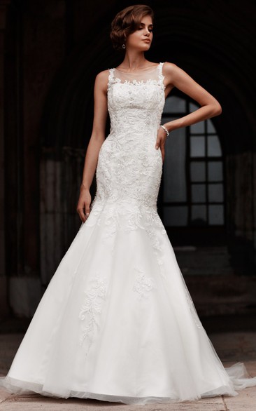 Trumpet Sleeveless Appliqued Floor-Length Scoop-Neck Lace&Satin Wedding Dress