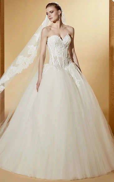 Special Sweetheart Ball Gown With Appliques Illusion Corset