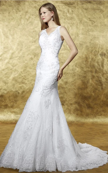 Mermaid Appliqued V-Neck Floor-Length Sleeveless Lace Wedding Dress With Keyhole Back And Beading