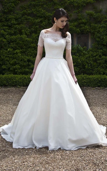 Ball Gown Bateau-Neck Short-Sleeve Tulle&Satin Wedding Dress