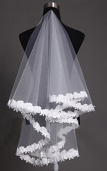 Elbow Length Lace Applique Soft Tulle Veil