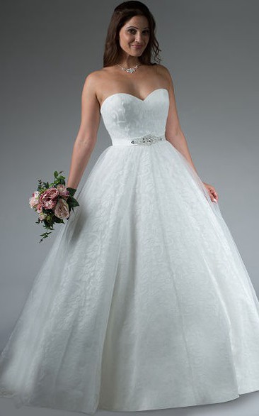 Sweetheart Lace Bridal Ball Gown With Crystal Sash