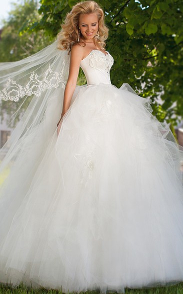 Floor-Length Sweetheart Beaded Tulle Wedding Dress With Ruffles And Lace Up