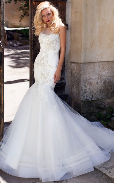 Floor-Length Scoop Appliqued Tulle Wedding Dress With Court Train And Illusion