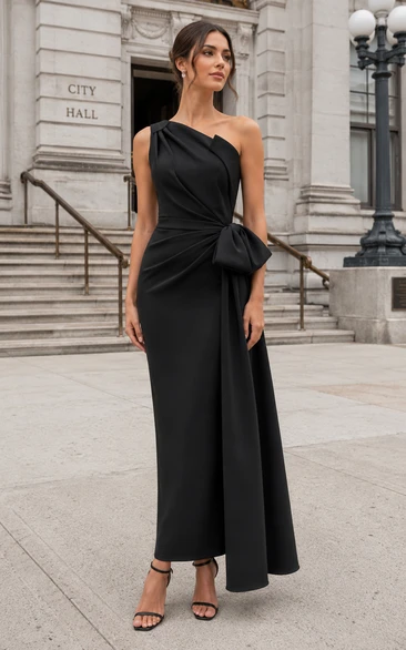 Black One-Shoulder Satin City Hall Wedding Dress