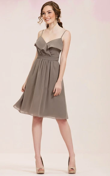 Sleeveless Knee-Length Bridesmaid Dress With Spaghetti Straps And Ruffles