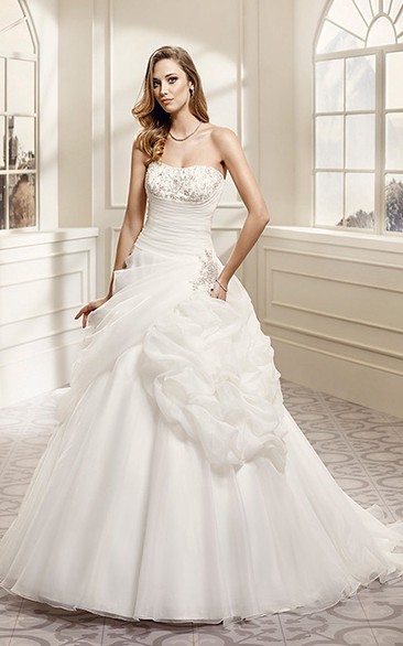 A-Line Pick-Up Strapless Organza Wedding Dress With Beading