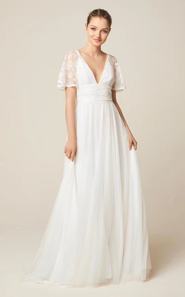 Brilliant V-neck Short Sleeve Lace And Tulle Boho Wedding Dress