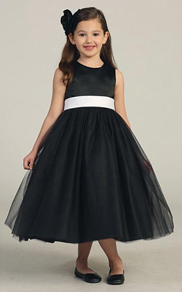 Tea-Length Bowed Sleeveless Tulle&Satin Flower Girl Dress