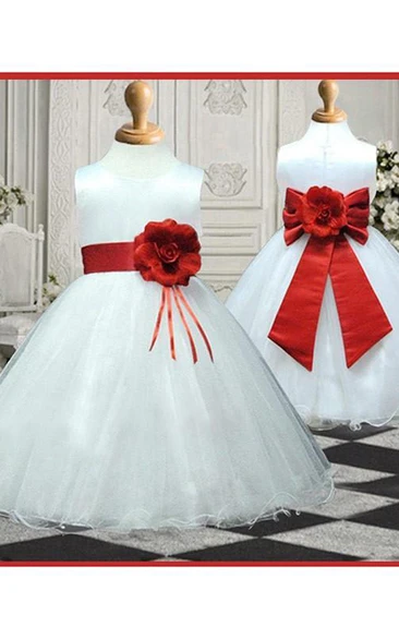 A-line Scoop Sleeveless Hand-made Flower Floor-length Organza Flower Girl Dresses