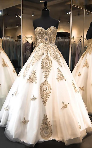 Luxurious Sweetheart Golden Appliques Wedding Dress Beadings Ball Gown Prom Dress