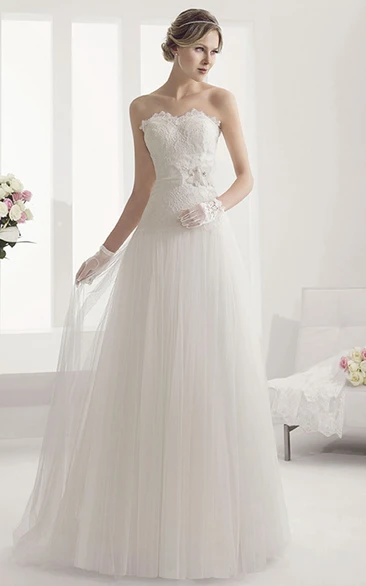 Sweetheart Drop Waist Tulle Ball Gown With Lace Top And Flower