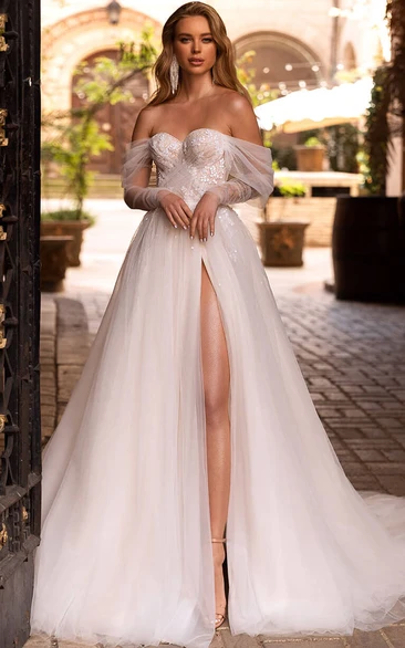 Adorable Off-the-shoulder Tulle Sweetheart Front Split A-line Ball Gown Lace Wedding Dress with Applique