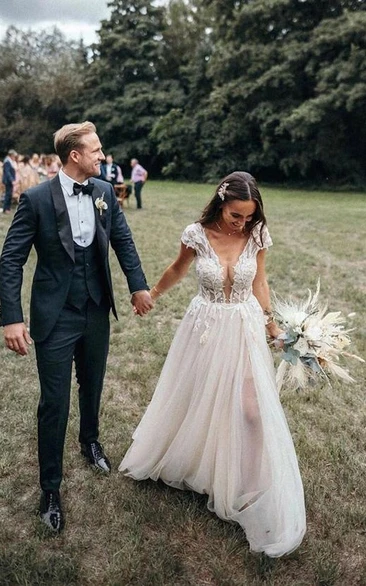 Cap Plunged A-line Tulle Outdoor Dress with Lace Top