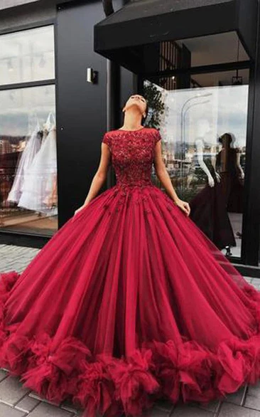 Cap Scoop-neck Red Ball Gown Quinceanera Ruffled Prom Dress