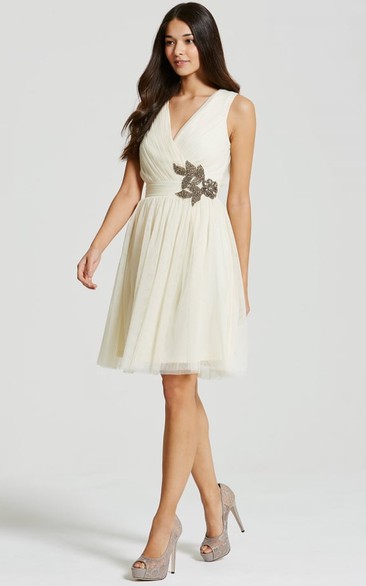 Short Criss-Cross Sleeveless V-Neck Tulle Bridesmaid Dress With Appliques