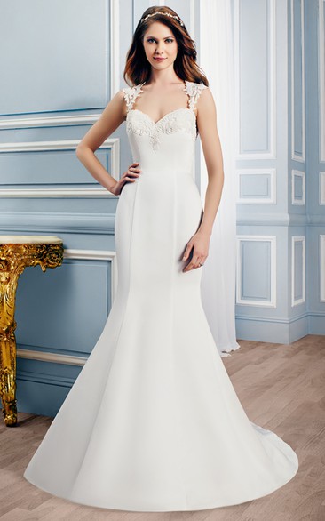 Trumpet Queen-Anne Long Sleeveless Appliqued Satin Wedding Dress With Court Train And Keyhole Back