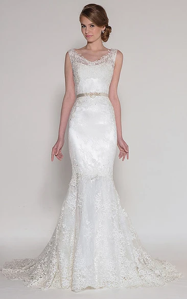 Mermaid Sleeveless Jeweled V-Neck Lace Wedding Dress