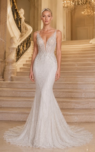 Robe de mariée sirène en dentelle ivoire à col V et dos nu