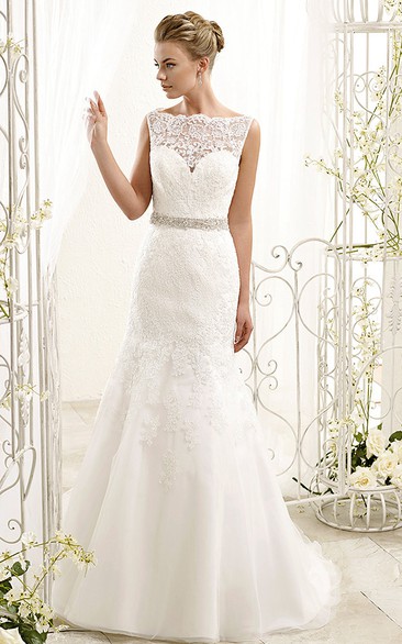 A-Line Bateau-Neck Sleeveless Appliqued Floor-Length Lace Wedding Dress With Waist Jewellery