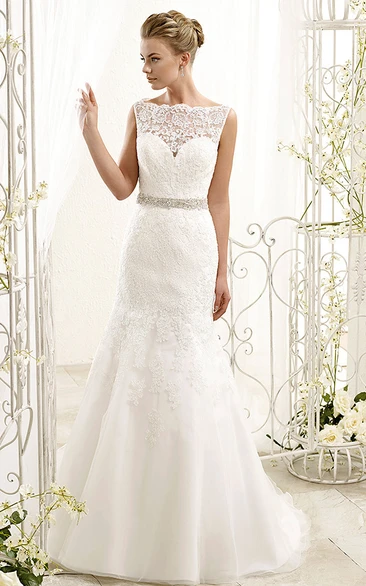 A-Line Bateau-Neck Sleeveless Appliqued Floor-Length Lace Wedding Dress With Waist Jewellery