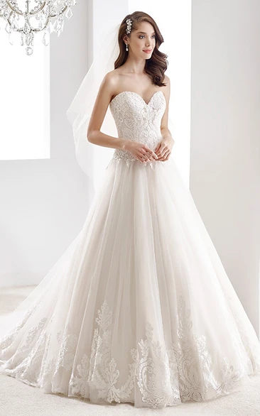 Sweetheart Embroidered A-Line Bridal Gown With Lace Bodice And Open Back
