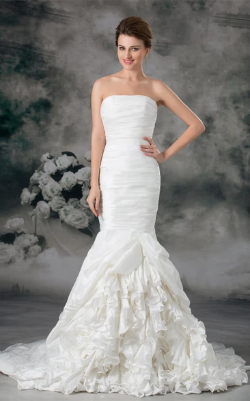 Vibrant Taffeta Trumpet Strapless Sleeveless Embellished Wedding Dresses