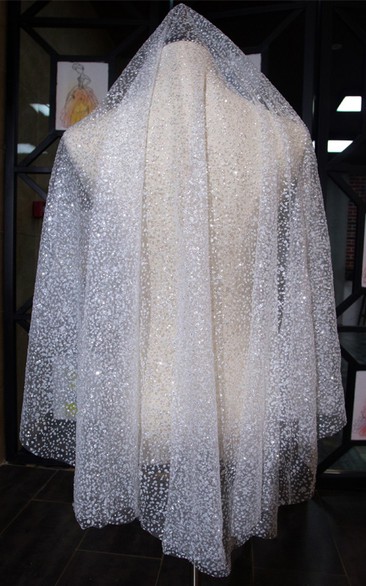 Bright Flashing Fingertip Wedding Veil