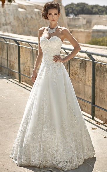 A-Line Appliqued Sweetheart Floor-Length Lace Wedding Dress With Beading