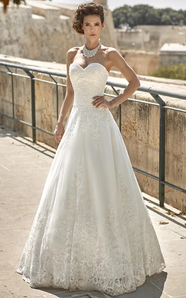 A-Line Appliqued Sweetheart Floor-Length Lace Wedding Dress With Beading