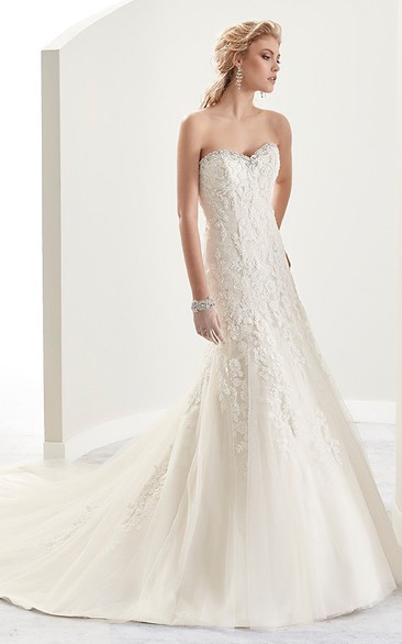 Sweetheart Beaded Lace Gown With Appliques And Court Train And Half Back