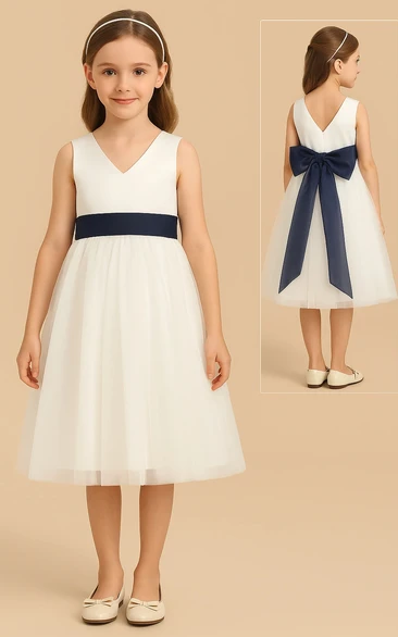 Simple White V-neck Sleeveless Knee-length Flowergirl Dress