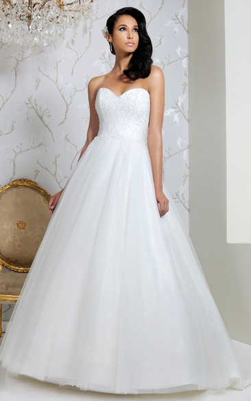 Sweetheart Maxi Beaded Tulle Wedding Dress With Court Train And Lace-Up