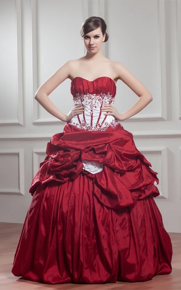 Sweetheart A-Line Pick-Up Appliques and Ball-Gown With Flower