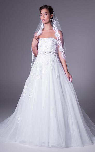 A-Line Beaded Strapless Sleeveless Floor-Length Tulle Wedding Dress With Appliques