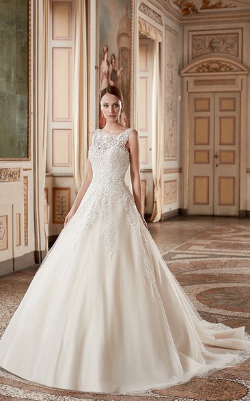 Ball Gown Long Sleeveless Bateau-Neck Appliqued Lace Wedding Dress