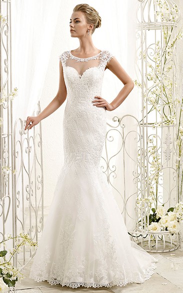 Trumpet Appliqued Floor-Length Cap-Sleeve Scoop-Neck Lace Wedding Dress