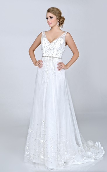Backless V-Neck Sleeveless Tulle And Lace Wedding Dress With Beadings