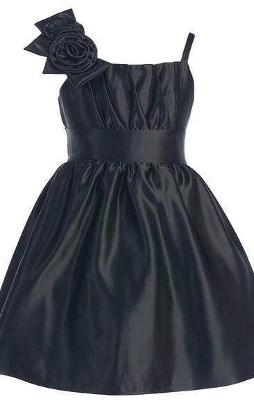 Sleeveless A-line Dress With Flower and Pleats