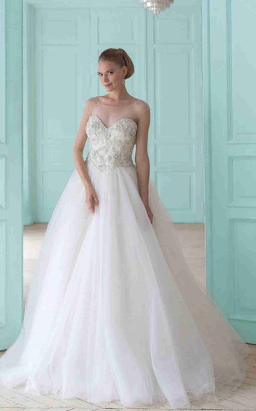 Ball Gown Scoop-Neck Sleeveless Tulle Wedding Dress With Beading And Illusion