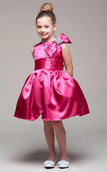 Knee-Length Sleeveless Bowed Satin Flower Girl Dress