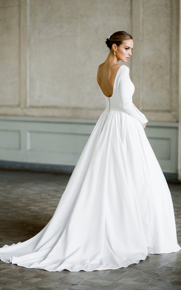 Simple Long Sleeve Satin Crepe Winter Ball Gown Wedding Dress